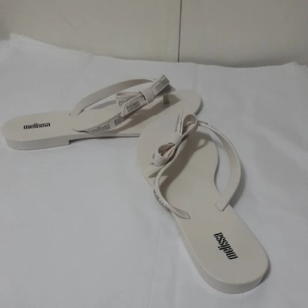 Melissa CHINELO M LOVER White Sandals with Iridescent Accents‎ US 9
